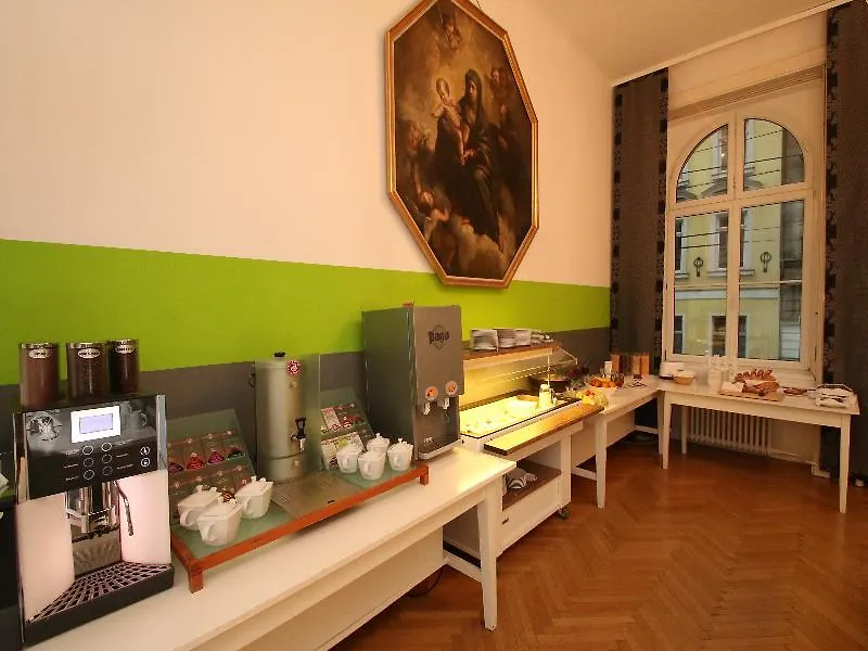 Hostel & Guesthouse Kaiser 23 Vienna