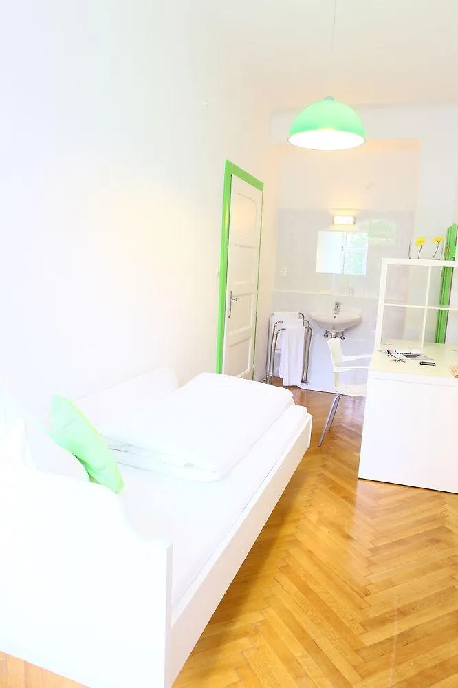 Hostel & Guesthouse Kaiser 23 Vienna